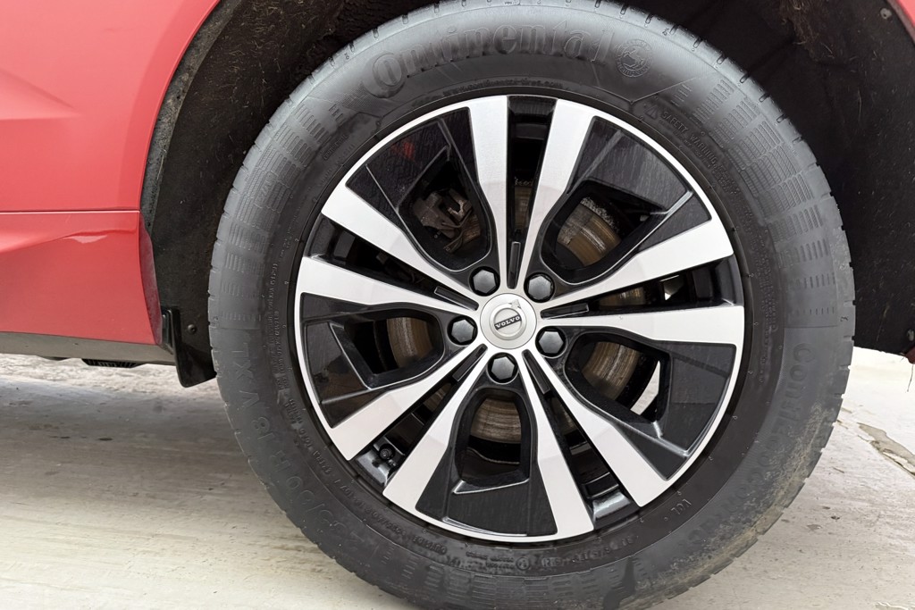Volvo Xc60 Momentum Automatic Petrol SUV - Stock Number (1544961) - 33rd supplementary image