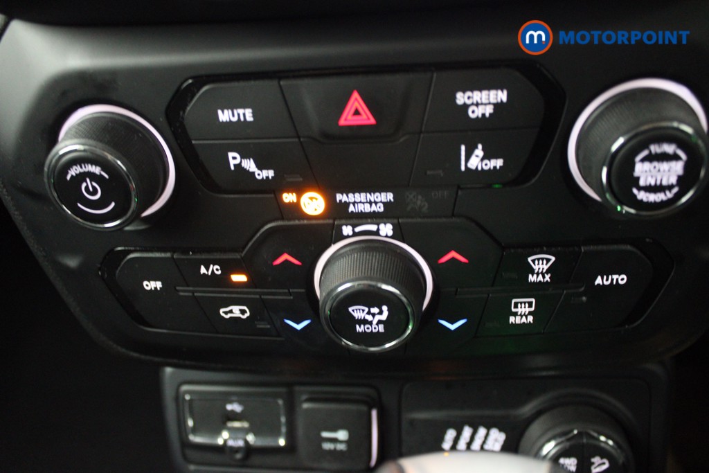 Jeep Renegade Longitude Automatic Petrol Plug-In Hybrid SUV - Stock Number (1545000) - 9th supplementary image