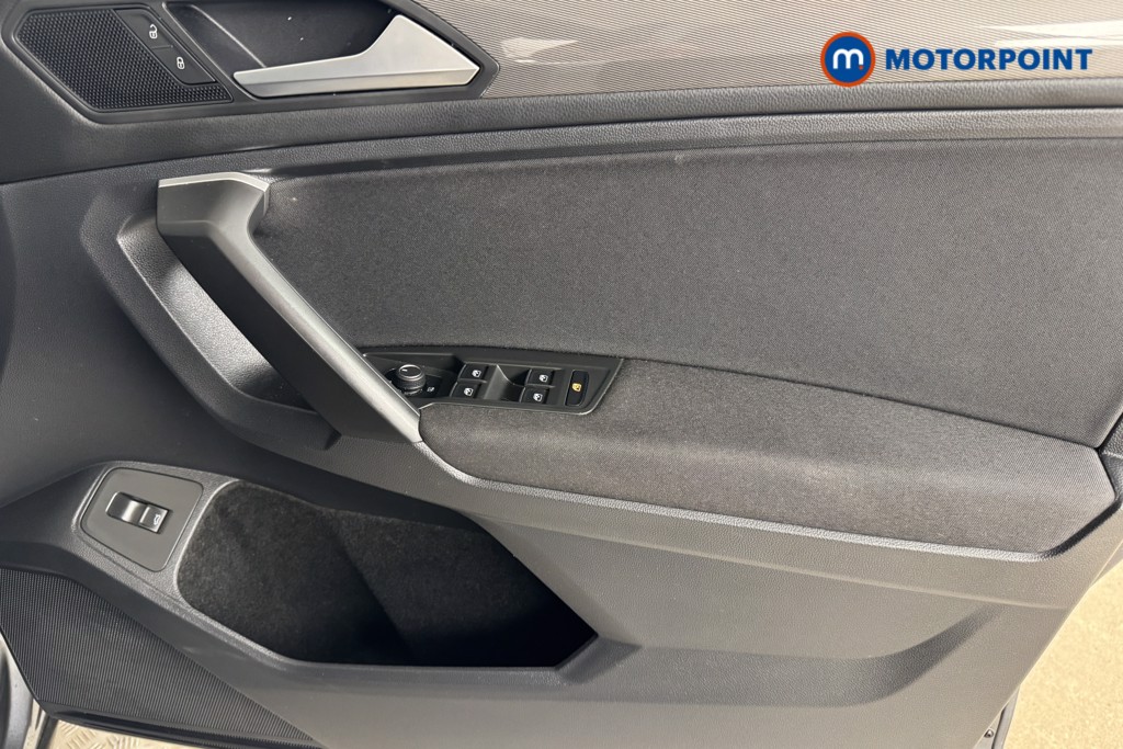Volkswagen Tiguan Allspace Life Automatic Petrol SUV - Stock Number (1545154) - 15th supplementary image