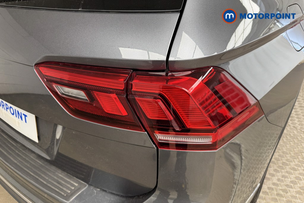 Volkswagen Tiguan Allspace Life Automatic Petrol SUV - Stock Number (1545154) - 18th supplementary image