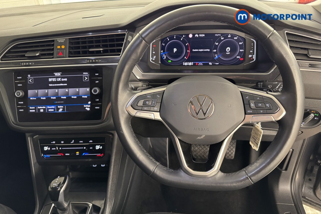 Volkswagen Tiguan Allspace Life Automatic Petrol SUV - Stock Number (1545154) - 1st supplementary image