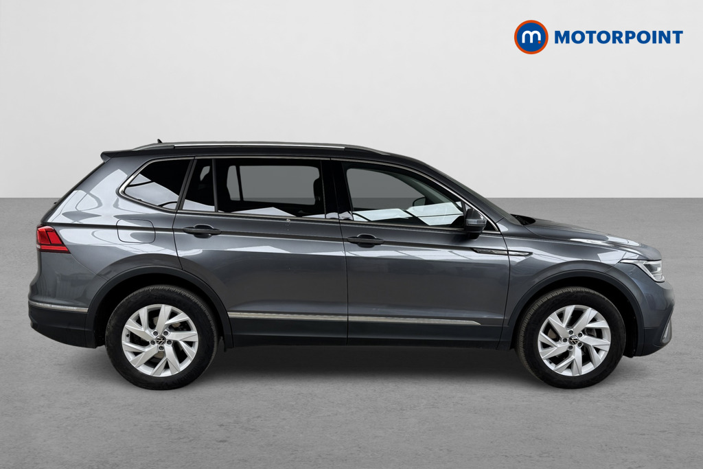 Volkswagen Tiguan Allspace Life Automatic Petrol SUV - Stock Number (1545154) - Drivers side