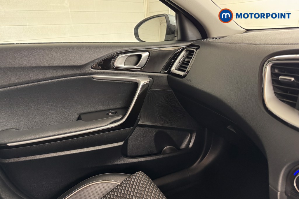 KIA Xceed 3 Manual Petrol Hatchback - Stock Number (1545240) - 12th supplementary image