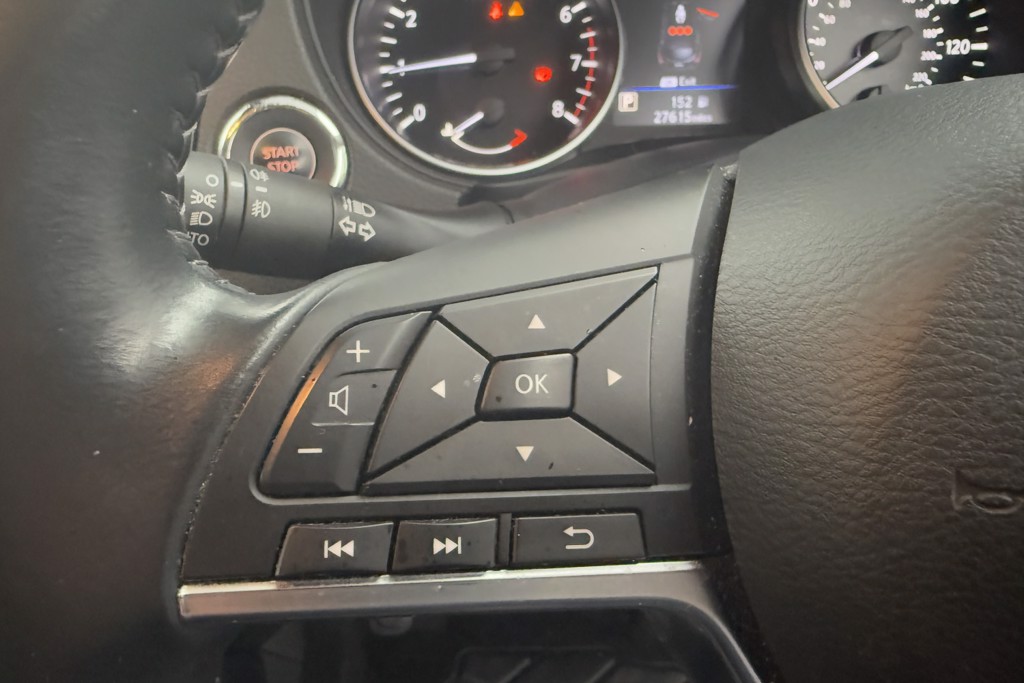 Nissan Qashqai Tekna Automatic Petrol SUV - Stock Number (1545302) - 3rd supplementary image