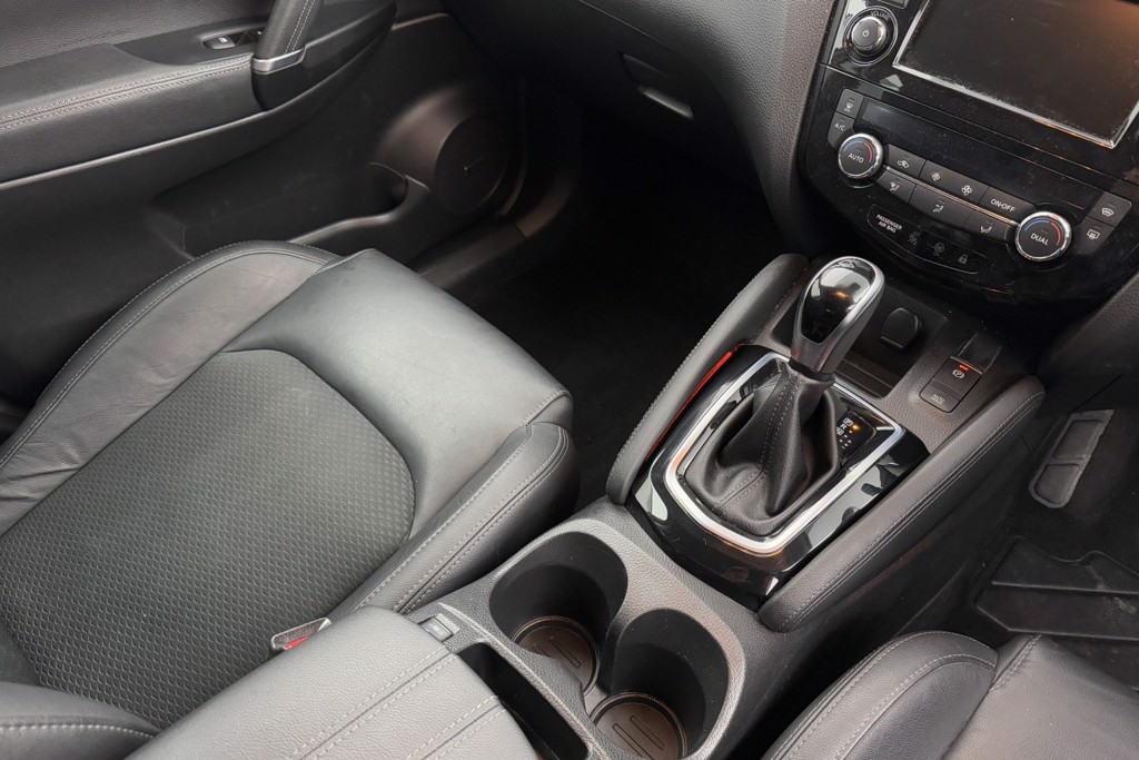 Nissan Qashqai Tekna Automatic Petrol SUV - Stock Number (1545302) - 9th supplementary image