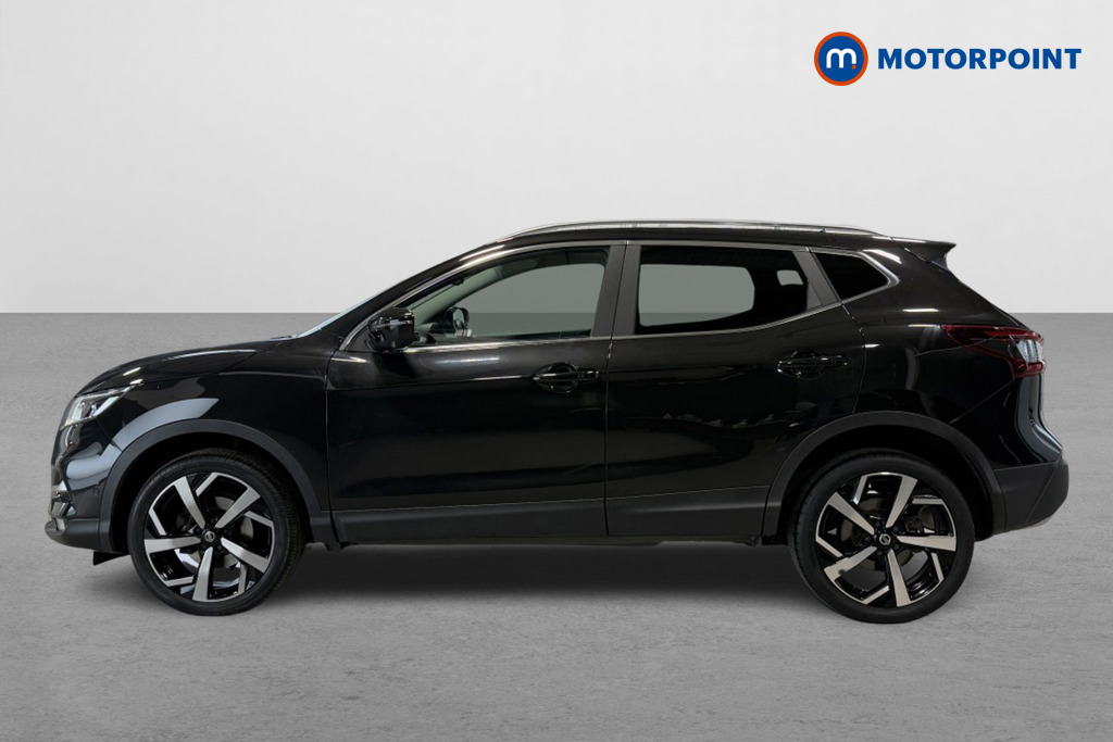 Nissan Qashqai Tekna Automatic Petrol SUV - Stock Number (1545302) - Passenger side