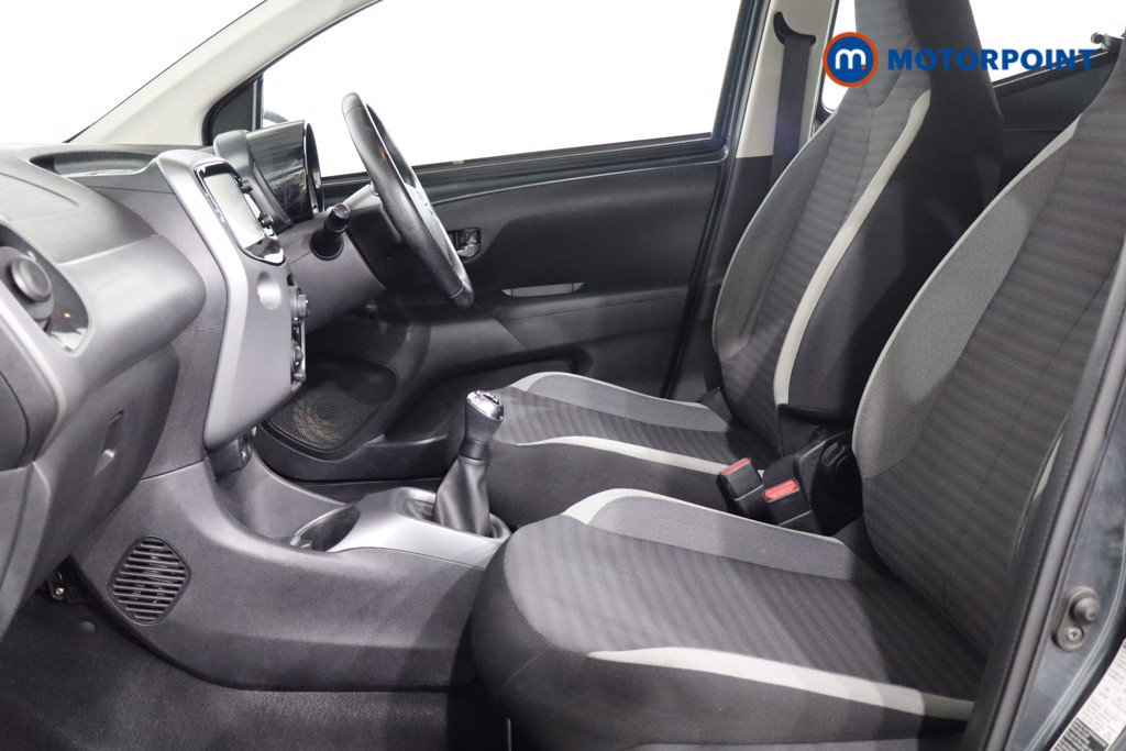 Toyota Aygo X-Play Manual Petrol Hatchback - Stock Number (1546432) - 4th supplementary image