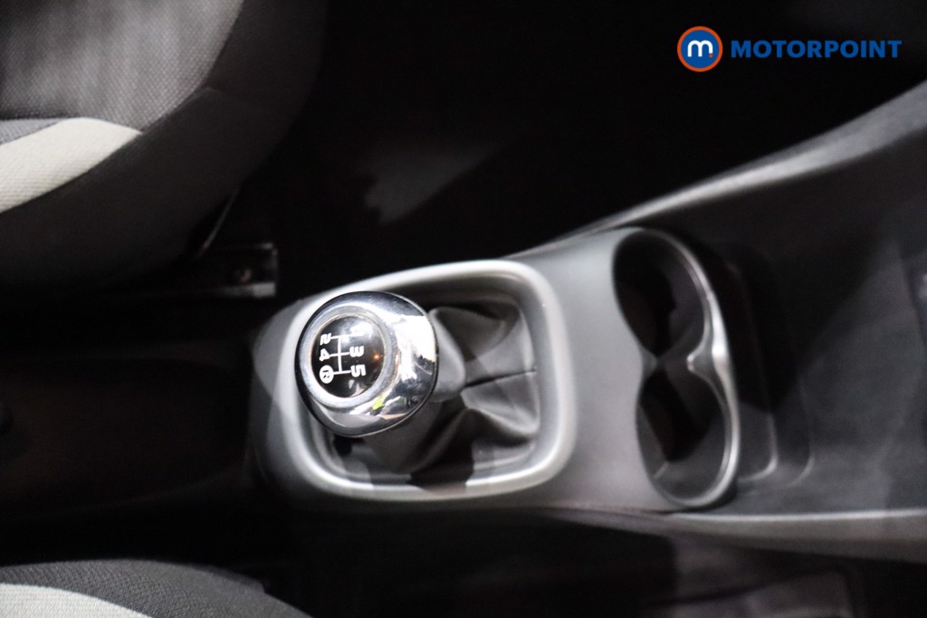 Toyota Aygo X-Play Manual Petrol Hatchback - Stock Number (1546432) - 16th supplementary image