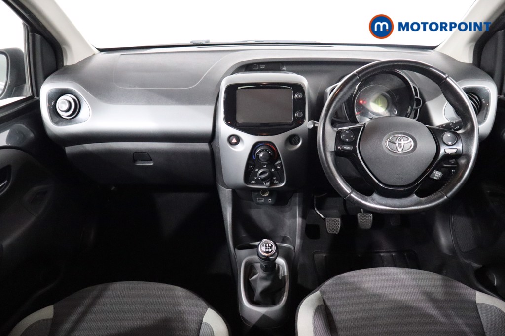 Toyota Aygo X-Play Manual Petrol Hatchback - Stock Number (1546432) - 1st supplementary image
