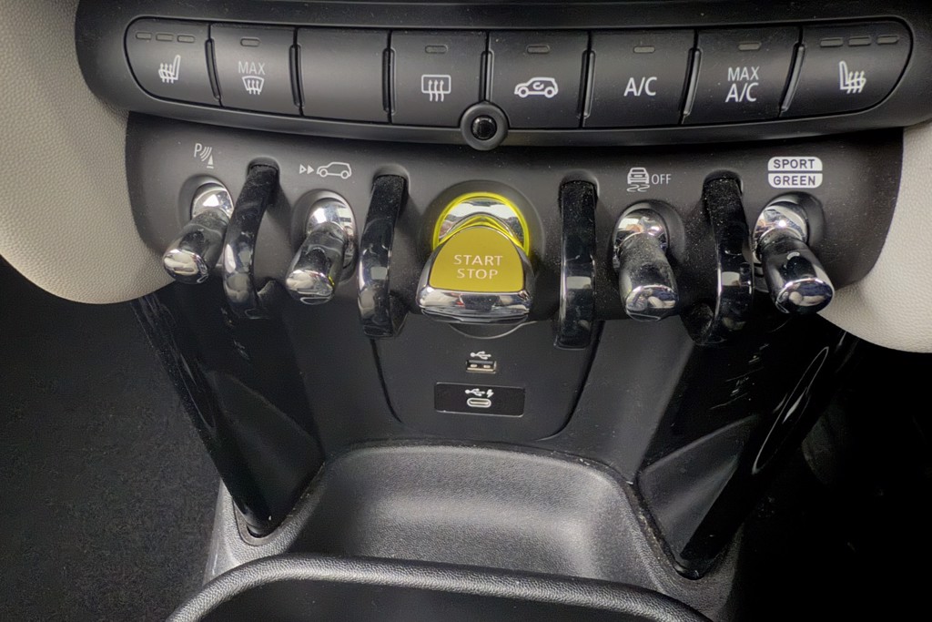Mini Hatchback Cooper S Level 3 Automatic Electric Hatchback - Stock Number (1546672) - 11th supplementary image