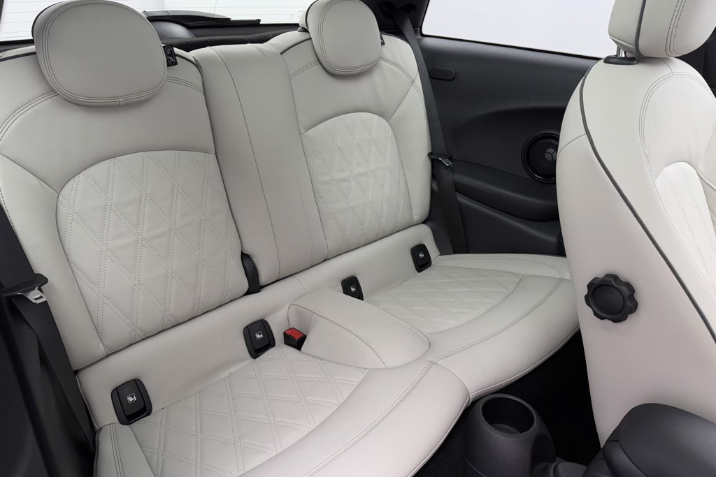 Mini Hatchback Cooper S Level 3 Automatic Electric Hatchback - Stock Number (1546672) - 17th supplementary image
