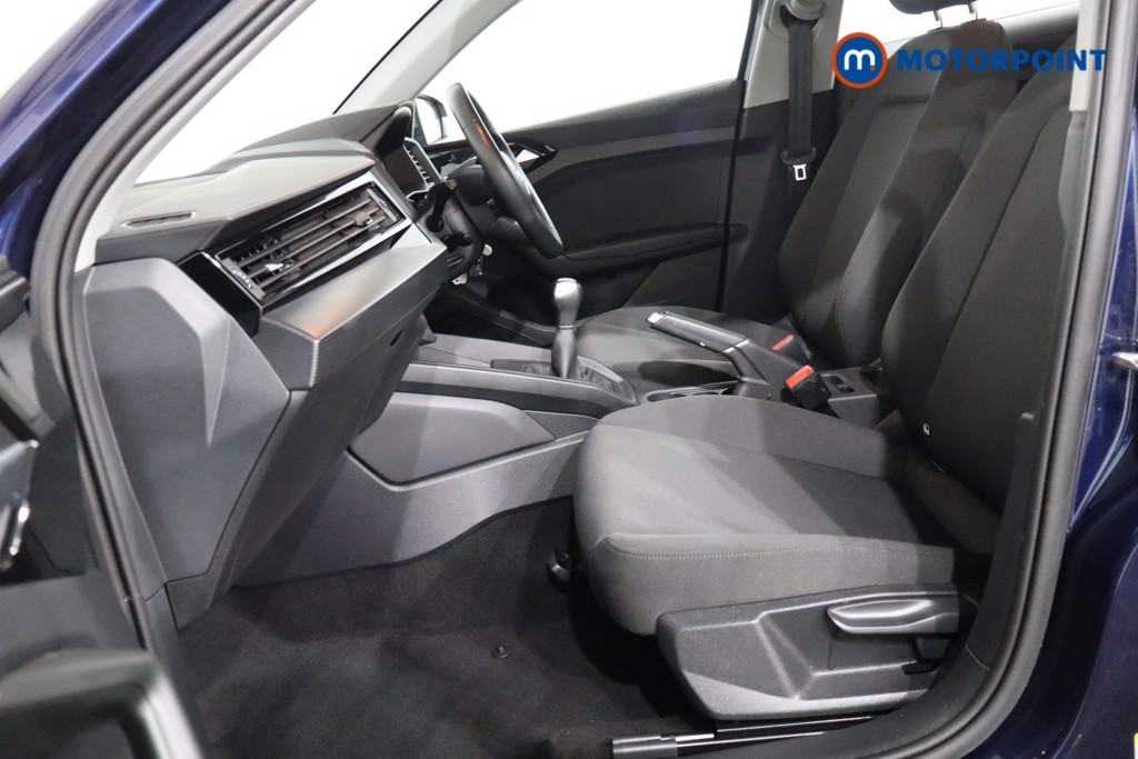 Audi A1 Technik Manual Petrol Hatchback - Stock Number (1547114) - 4th supplementary image