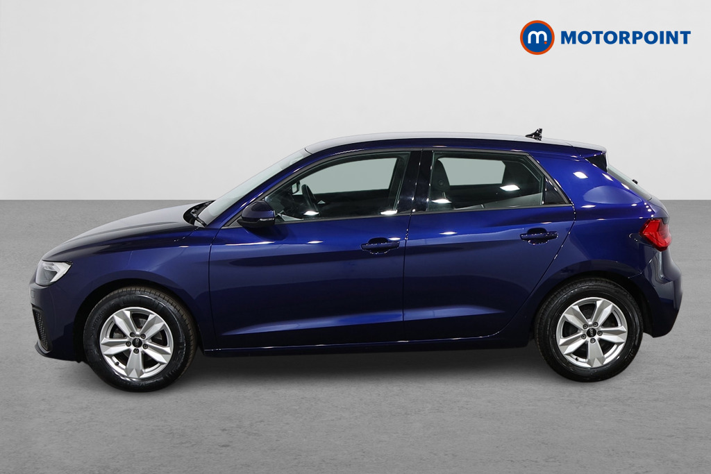 Audi A1 Technik Manual Petrol Hatchback - Stock Number (1547114) - Passenger side