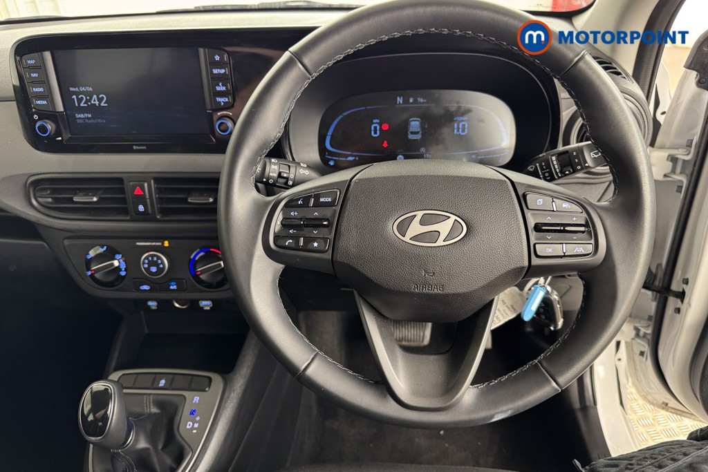 Hyundai I10 Advance Automatic Petrol Hatchback - Stock Number (1547260) - 1st supplementary image