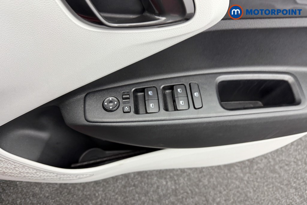 Hyundai I10 Premium Automatic Petrol Hatchback - Stock Number (1547333) - 17th supplementary image