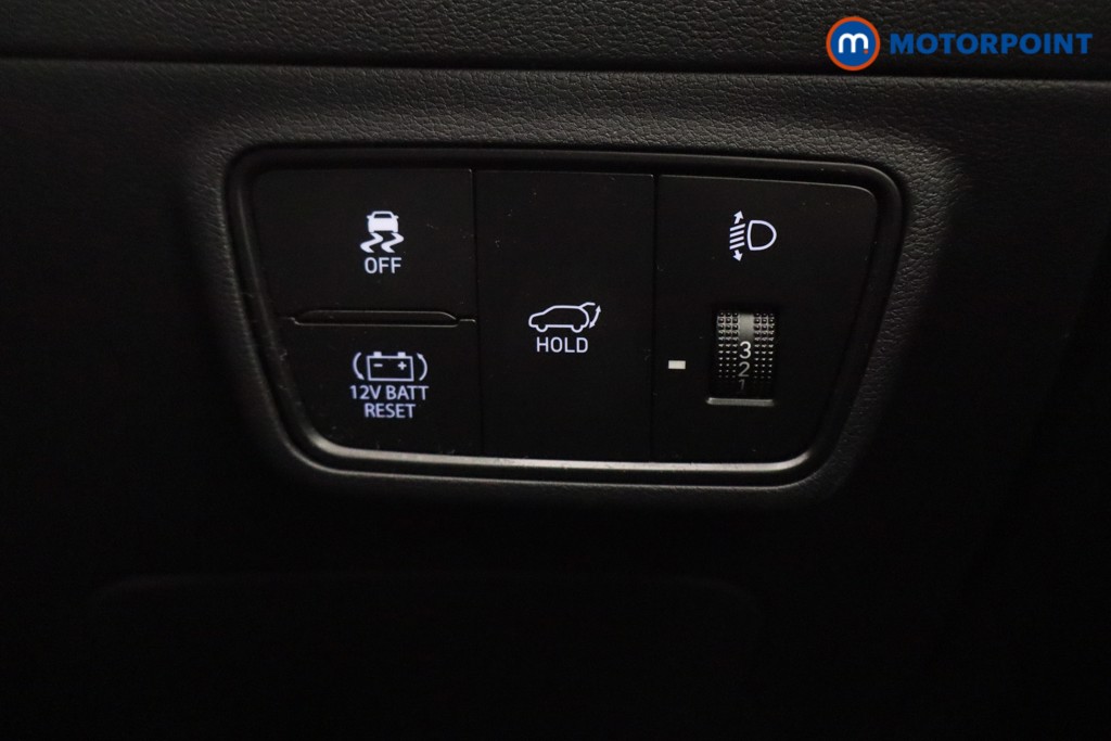 Hyundai Tucson Ultimate Automatic Petrol-Electric Hybrid SUV - Stock Number (1547368) - 12th supplementary image
