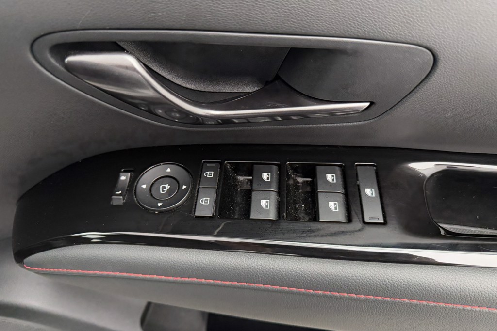 Hyundai Tucson N Line Manual Petrol SUV - Stock Number (1547489) - 17th supplementary image