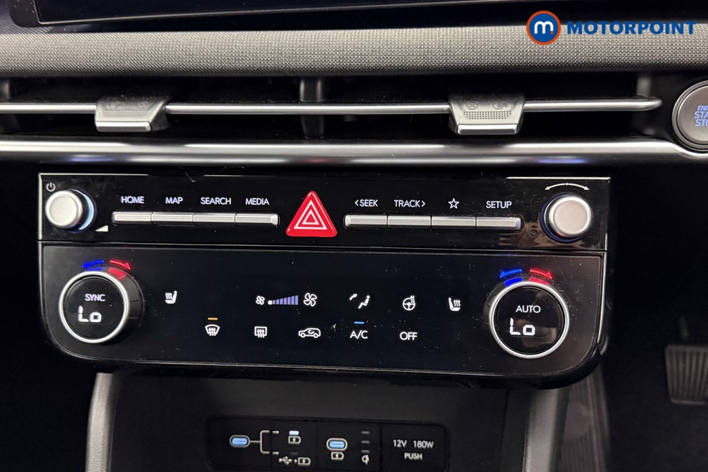 Hyundai Tucson Premium Manual Petrol SUV - Stock Number (1547599) - 10th supplementary image