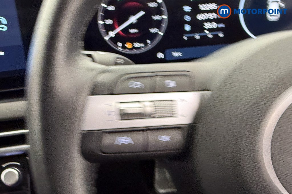 Hyundai Tucson Premium Manual Petrol SUV - Stock Number (1547599) - 12th supplementary image