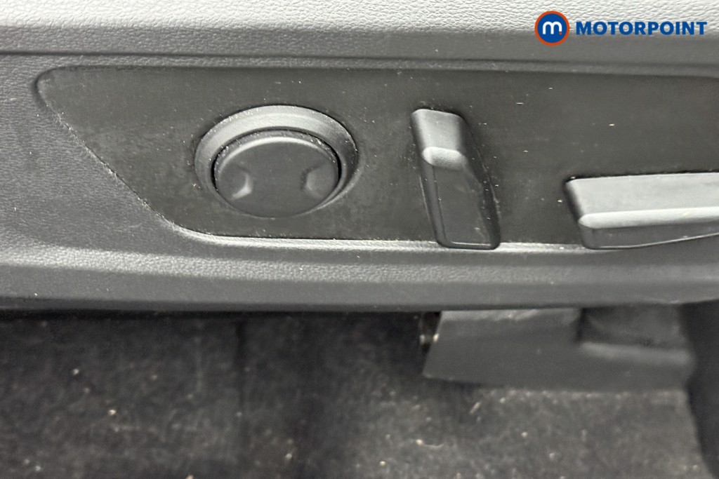 Hyundai Tucson Premium Manual Petrol SUV - Stock Number (1547599) - 16th supplementary image