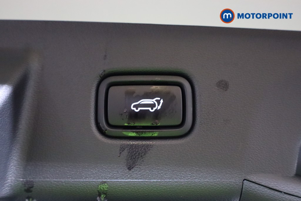 Hyundai Tucson Ultimate Automatic Petrol-Electric Hybrid SUV - Stock Number (1547610) - 12th supplementary image
