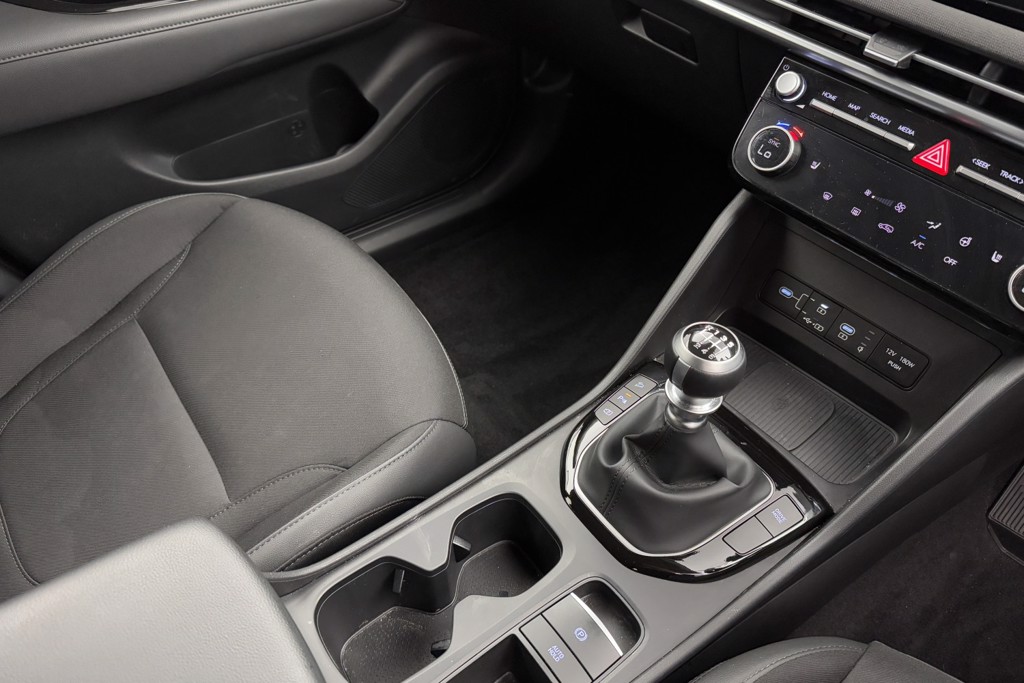 Hyundai Tucson Premium Manual Petrol SUV - Stock Number (1547615) - 10th supplementary image