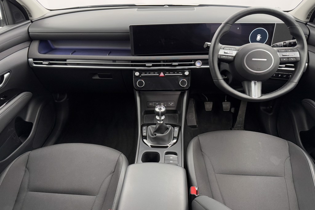 Hyundai Tucson Premium Manual Petrol SUV - Stock Number (1547615) - 12th supplementary image