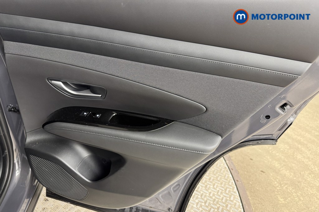 Hyundai Tucson Premium Automatic Petrol-Electric Hybrid SUV - Stock Number (1547673) - 16th supplementary image