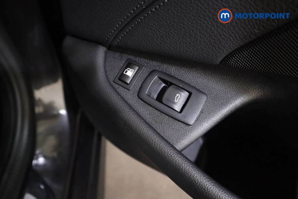 BMW 5 Series M Sport Automatic Petrol Plug-In Hybrid Estate - Stock Number (1547723) - 11th supplementary image