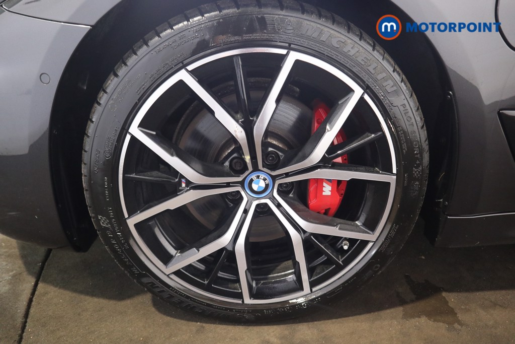 BMW 5 Series M Sport Automatic Petrol Plug-In Hybrid Estate - Stock Number (1547723) - 21st supplementary image
