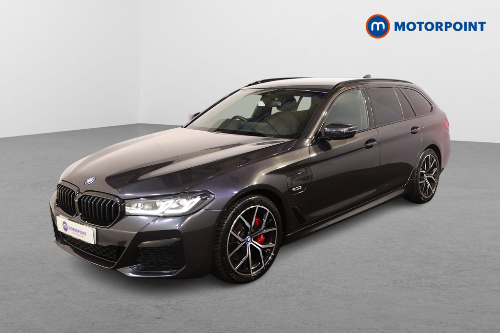 BMW 5 Series M Sport Automatic Petrol Plug-In Hybrid Estate - Stock Number (1547723) - Passenger side front corner