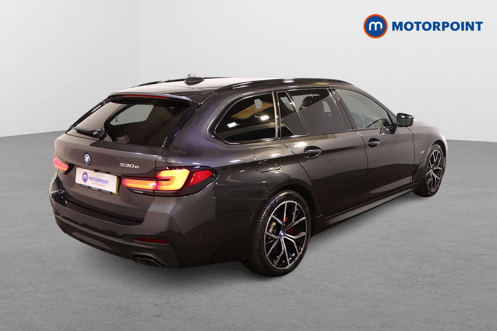 BMW 5 Series M Sport Automatic Petrol Plug-In Hybrid Estate - Stock Number (1547723) - Drivers side rear corner