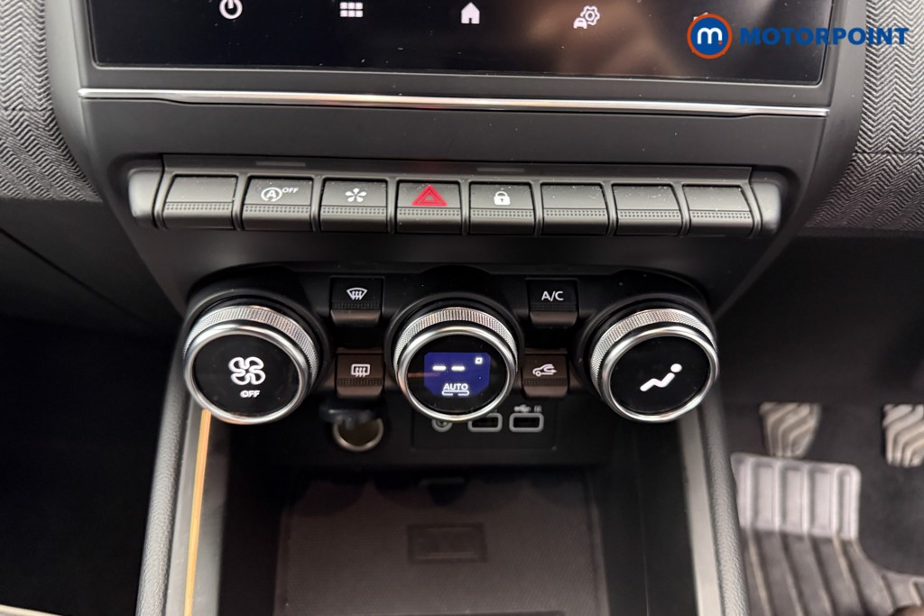 Renault Clio Techno Manual Petrol Hatchback - Stock Number (1547776) - 10th supplementary image