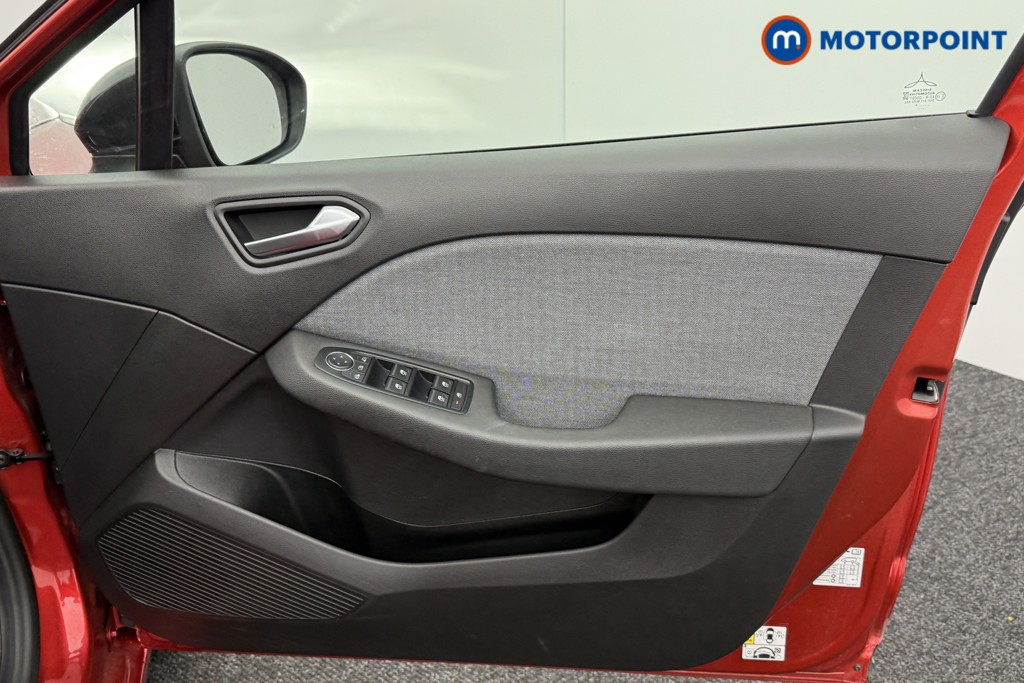 Renault Clio Techno Manual Petrol Hatchback - Stock Number (1547776) - 17th supplementary image