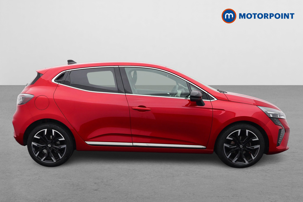 Renault Clio Techno Manual Petrol Hatchback - Stock Number (1547776) - Drivers side