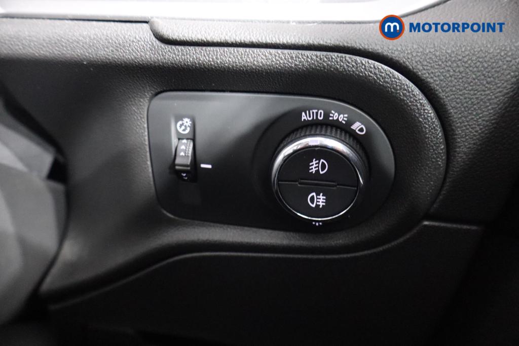 Vauxhall Grandland Elite Manual Petrol SUV - Stock Number (1547820) - 12th supplementary image