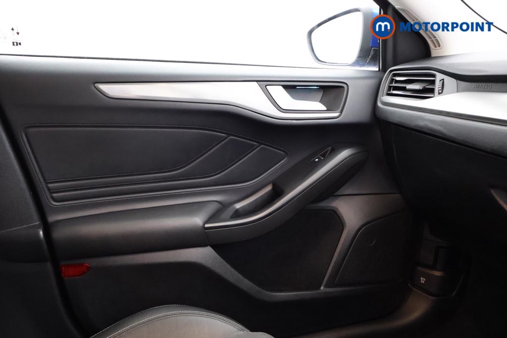 Ford Focus Titanium X Automatic Diesel Estate - Stock Number (1547958) - 7th supplementary image
