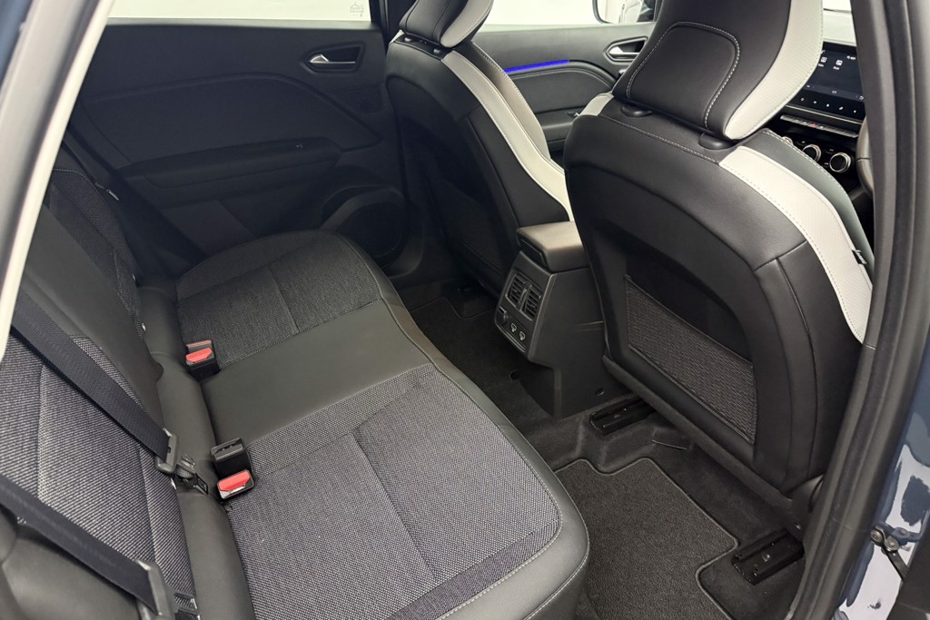 Renault Captur Techno Automatic Petrol-Electric Hybrid SUV - Stock Number (1548008) - 21st supplementary image