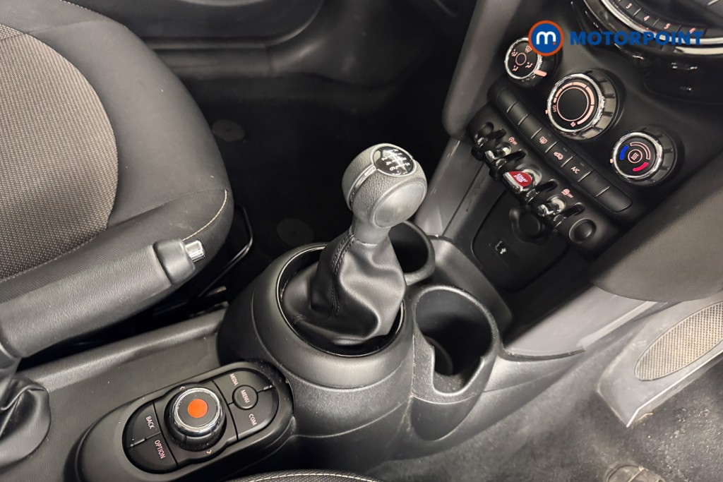 Mini Hatchback Cooper Classic Manual Petrol Hatchback - Stock Number (1548148) - 10th supplementary image