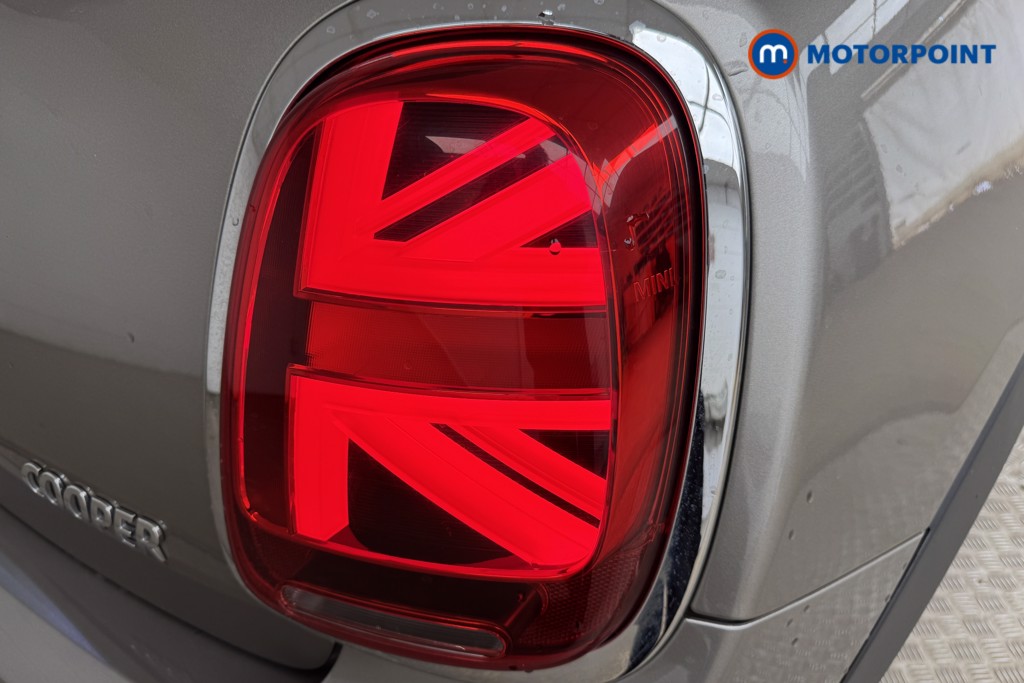 Mini Hatchback Cooper Classic Manual Petrol Hatchback - Stock Number (1548148) - 18th supplementary image