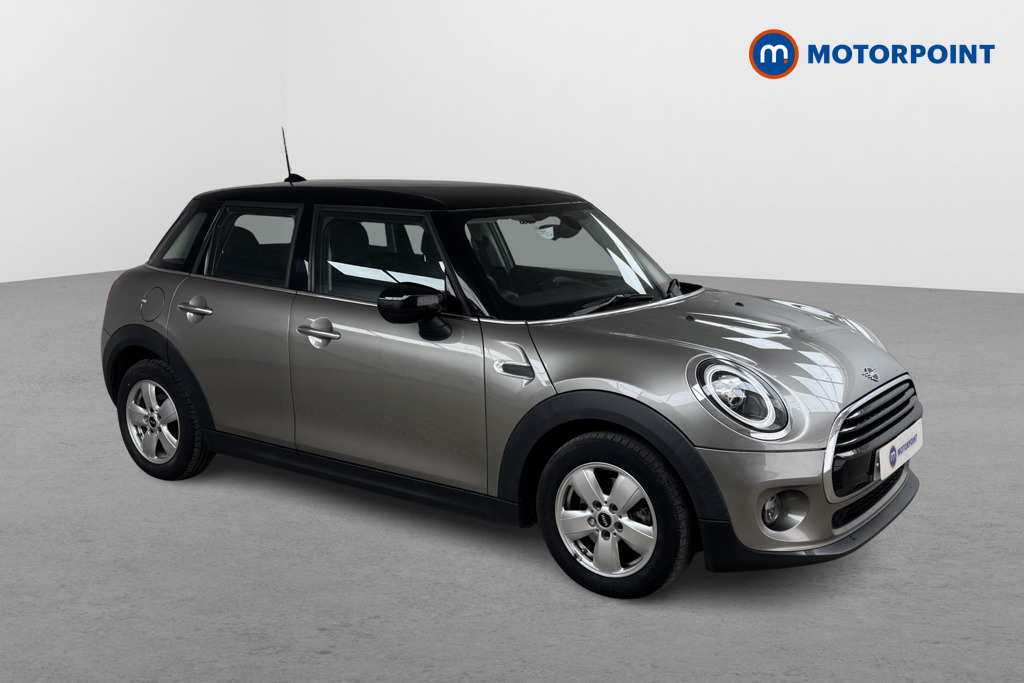 Mini Hatchback Cooper Classic Manual Petrol Hatchback - Stock Number (1548148) - Drivers side front corner
