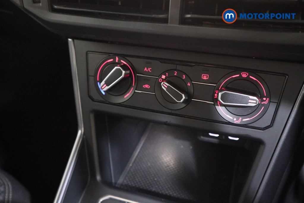 Volkswagen Polo R-Line Manual Petrol Hatchback - Stock Number (1548240) - 8th supplementary image