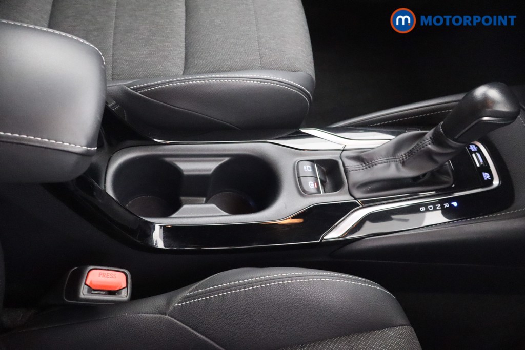 Toyota Corolla Design Automatic Petrol-Electric Hybrid Estate - Stock Number (1548438) - 7th supplementary image