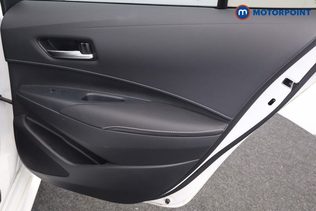 Toyota Corolla Design Automatic Petrol-Electric Hybrid Estate - Stock Number (1548438) - 16th supplementary image