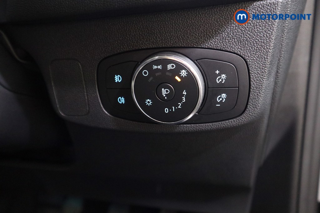 Ford Focus Titanium X Edition Manual Petrol-Electric Hybrid Hatchback - Stock Number (1548479) - 9th supplementary image