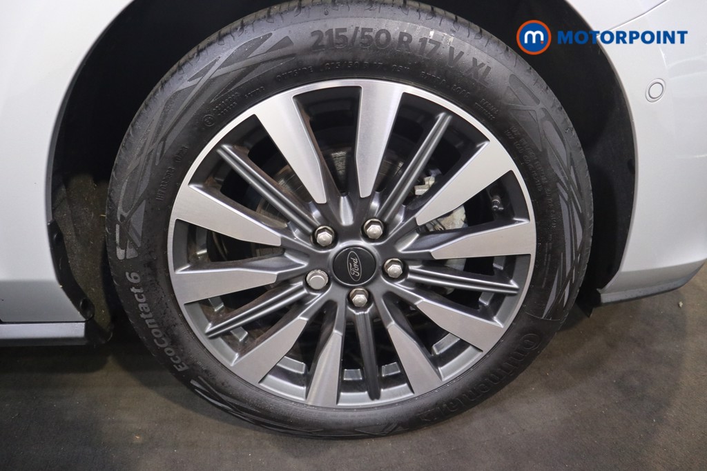Ford Focus Titanium X Edition Manual Petrol-Electric Hybrid Hatchback - Stock Number (1548479) - 16th supplementary image