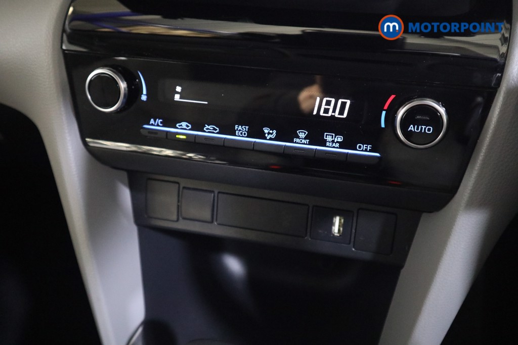 Toyota Yaris Cross Icon Automatic Petrol-Electric Hybrid Estate - Stock Number (1548495) - 7th supplementary image