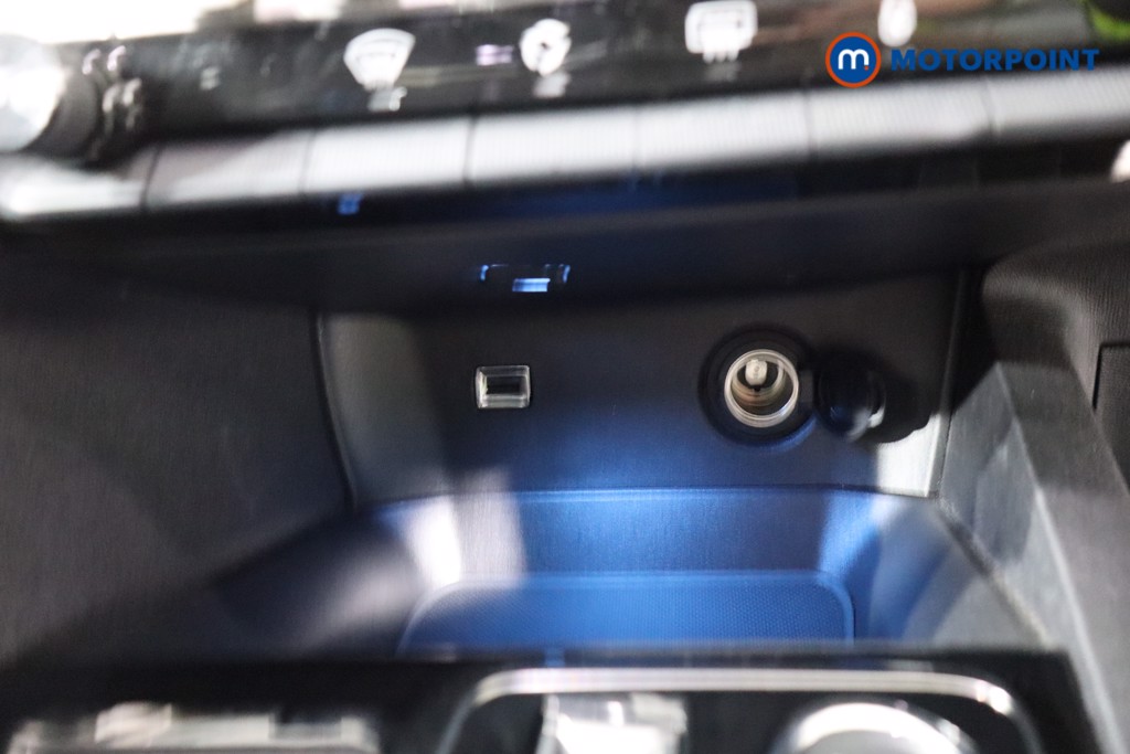 Peugeot 3008 GT Automatic Petrol-Electric Hybrid SUV - Stock Number (1548907) - 16th supplementary image