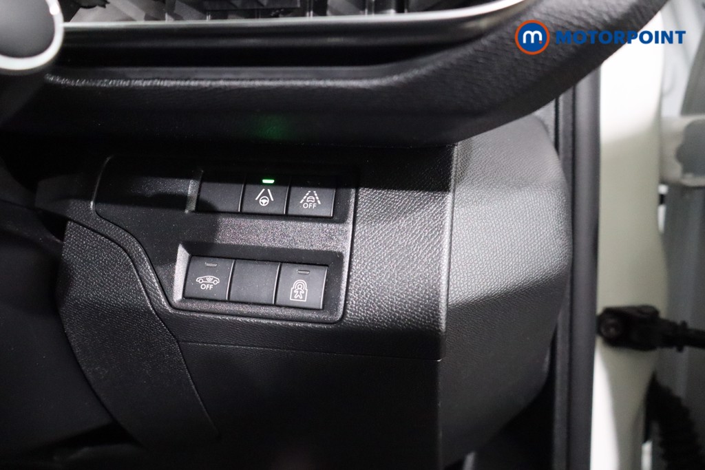 Peugeot 3008 GT Automatic Petrol-Electric Hybrid SUV - Stock Number (1548907) - 19th supplementary image