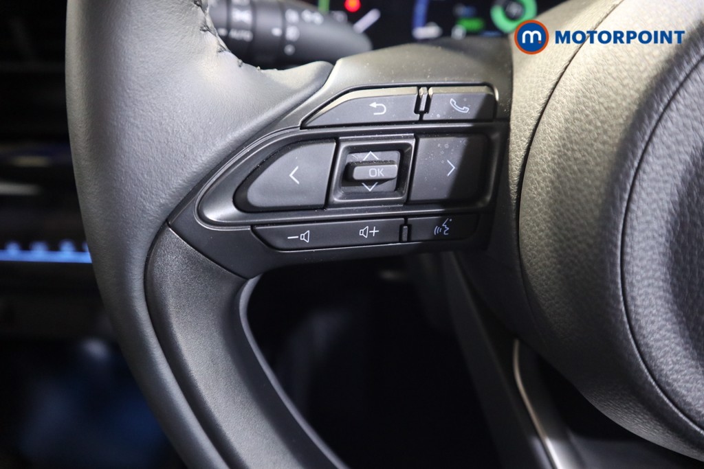 Toyota Yaris Cross Excel Automatic Petrol-Electric Hybrid Estate - Stock Number (1548976) - 3rd supplementary image